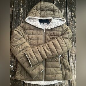 Love Tree Olive Puffer Jacket with Hood